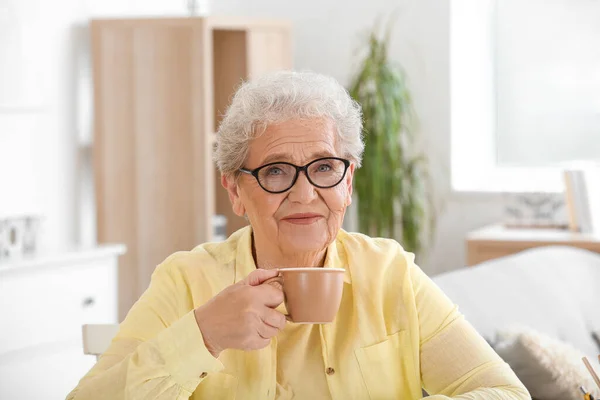 Senior Woman Eyeglasses Drinking Tea Home — Stock Photo, Image