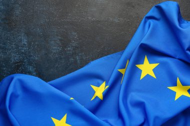 Mavi arkaplanda Avrupa Birliği bayrağı