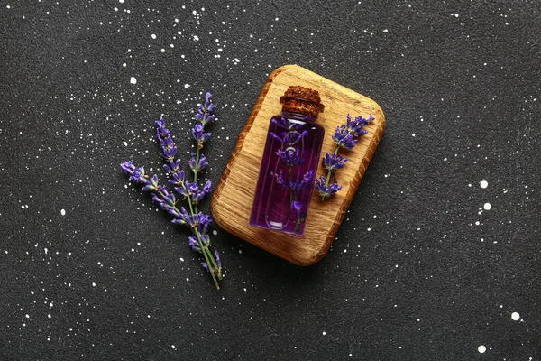 Composition Bottle Essential Oil Lavender Flowers Dark Background — Stock Photo, Image
