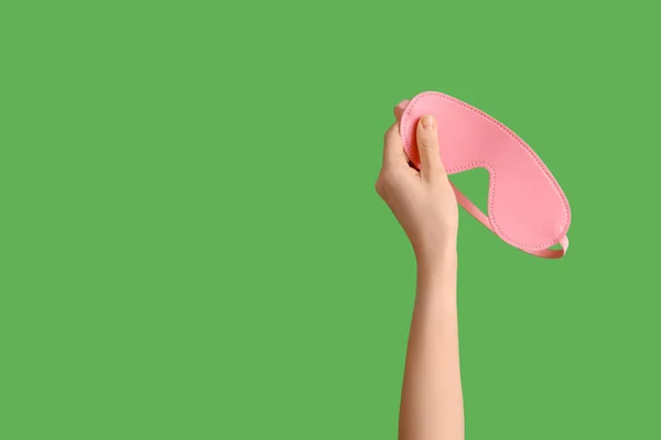 Жінка Рожевою Маскою Секс Шопу Зеленому Фоні — стокове фото