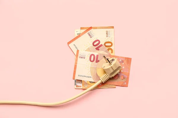 Plug Com Notas Euro Sobre Fundo Rosa Conceito Projeto Lei — Fotografia de Stock