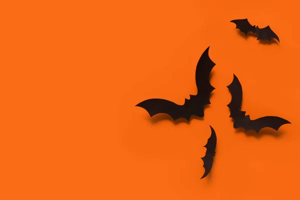 Бумажные Летучие Мыши Хэллоуина Партии Оранжевом Фоне — стоковое фото