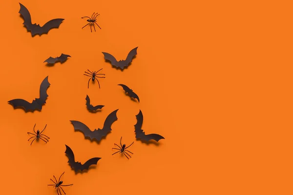 Morcegos Papel Aranhas Para Festa Halloween Fundo Laranja — Fotografia de Stock