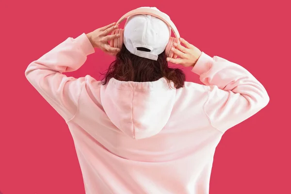 Young Woman Headphones Pink Background Back View — Stock Photo, Image