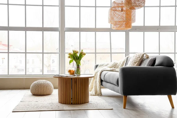 Interior Stylish Living Room Cozy Sofa Coffee Table Big Window — Stock Photo, Image
