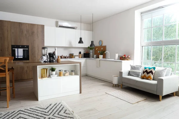 Interior Light Kitchen Modern Appliances Wooden Table — Stock Photo, Image
