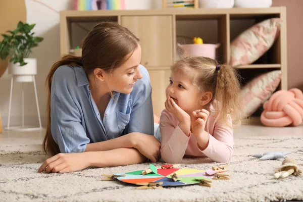 Cute Little Girl Her Mother Matching Game Home — Stock Photo, Image