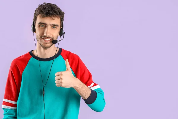 Male Technical Support Agent Showing Thumb Lilac Background — Stock Photo, Image
