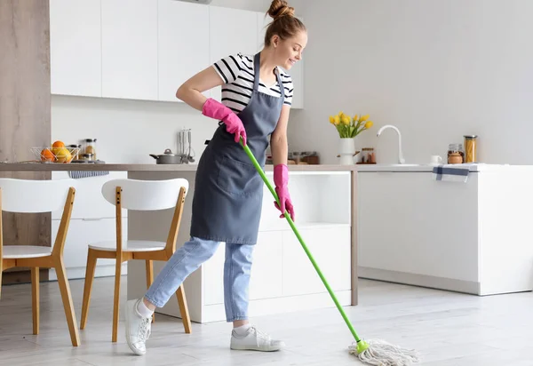 Pretty Young Woman Mopping Floor Light Kitchen — Stock Photo, Image