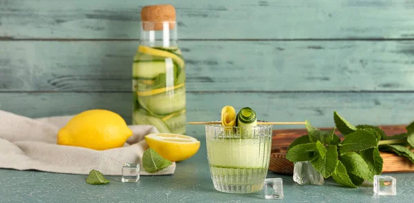 Glass Cold Lemonade Cucumber Table — Stock Photo, Image