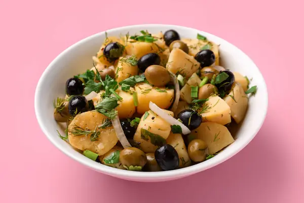 Bowl Tasty Potato Salad Vegetables Pink Background — Stock Photo, Image