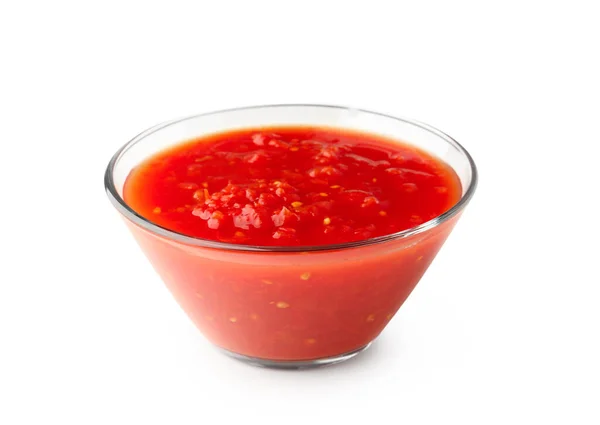 Cuenco Con Sabrosa Salsa Tomate Sobre Fondo Blanco — Foto de Stock