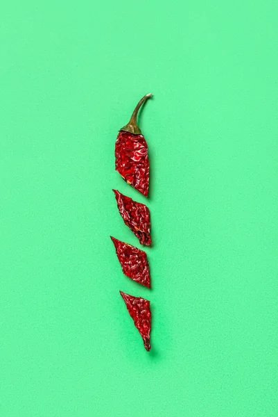 Cut Chili Pepper Green Background — Stock Photo, Image