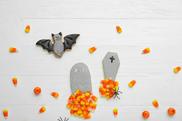 Chutné Halloween Cukroví Kukuřice Sušenky Pavouci Světle Dřevěném Pozadí — Stock fotografie