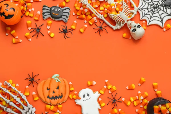 Chutné Halloween Cukroví Kukuřice Kostra Sušenky Oranžovém Pozadí — Stock fotografie
