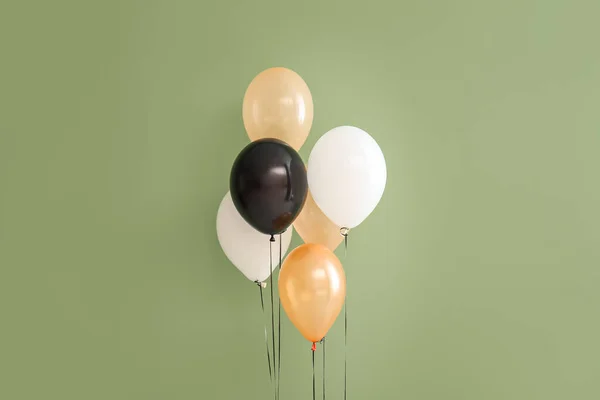 Different Halloween Balloons Green Background — Stock Photo, Image