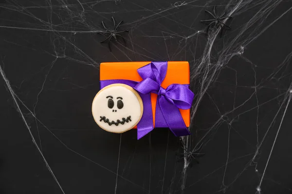 Skład Pudełka Smaczne Ciasteczko Halloween Ciemnym Tle — Zdjęcie stockowe