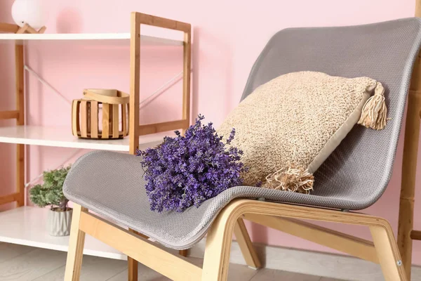 Bouquet Beautiful Lavender Flowers Chair Shelving Unit Decor Pink Wall — Stock Photo, Image