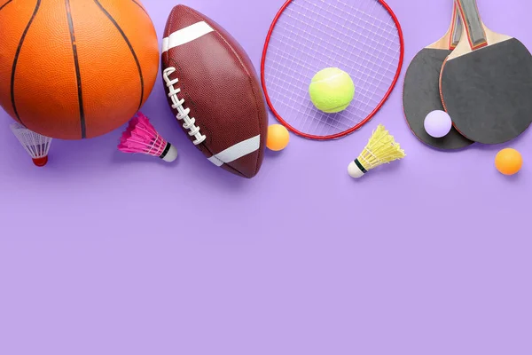 Raquetas Pelotas Ping Pong Sobre Fondo Color —  Fotos de Stock