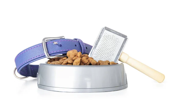Bowl Dry Pet Food Grooming Brush Collar White Background — Stock Photo, Image