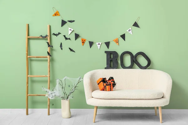 Interior Modern Living Room Decorated Halloween Sofa Ladder Text Boo — Stock Photo, Image