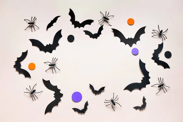 Σκελετός Από Χάρτινες Νυχτερίδες Και Αράχνες Για Αποκριάτικο Πάρτι Γκρι — Φωτογραφία Αρχείου