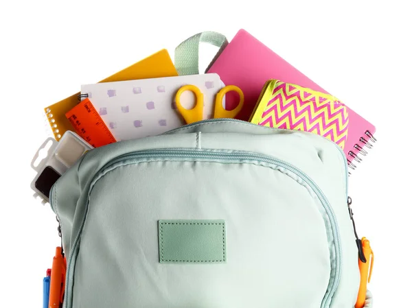 Πράσινη Σχολική Τσάντα Πλάτης Σημειωματάρια Κασετίνα Και Ψαλίδι Λευκό Φόντο — Φωτογραφία Αρχείου