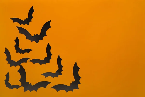 Murciélagos Papel Para Fiesta Halloween Sobre Fondo Naranja — Foto de Stock