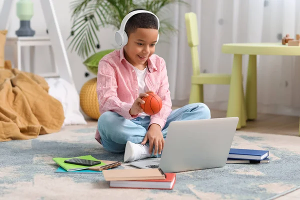 Little African American Boy Ball Studying Online Bedroom — Stock Photo, Image
