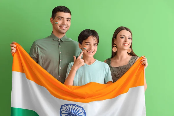 Happy Family Indian Flag Green Background — Stock Photo, Image