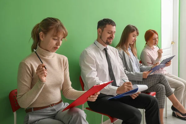 Young Applicants Clipboards Waiting Job Interview Room — Stock Photo, Image