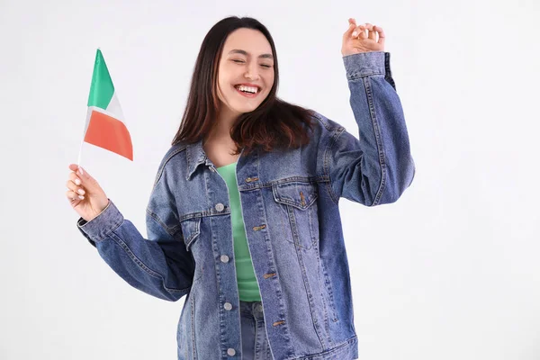 Mujer Joven Con Bandera Italia Sobre Fondo Blanco — Foto de Stock