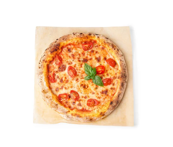 Carta Forno Con Gustosa Pizza Margarita Basilico Sfondo Bianco — Foto Stock