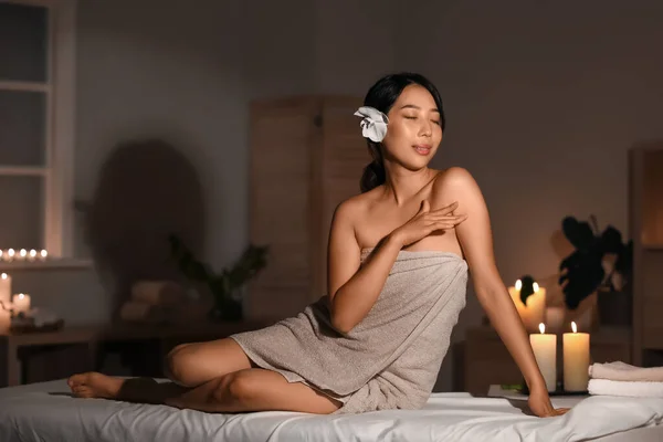 Portrait Pretty Young Asian Woman Spa Salon — Stok Foto