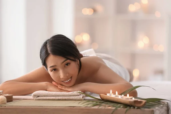 Wanita Asia Cantik Spa Salon — Stok Foto