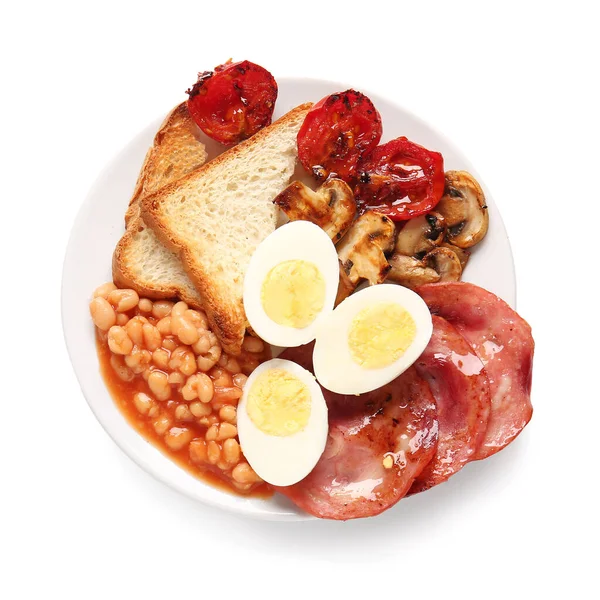 Πιάτο Νόστιμο Αγγλικό Πρωινό Βραστά Αυγά Λευκό Φόντο — Φωτογραφία Αρχείου
