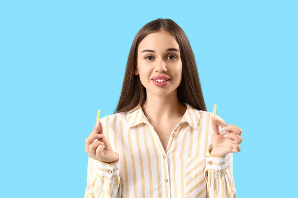 Beautiful Happy Young Woman French Fries Blue Background — Stock Photo, Image