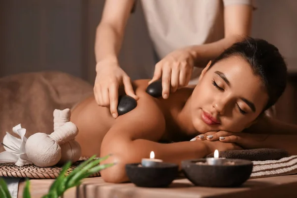 Beautiful Woman Receiving Spa Massage Salon — Stock Photo, Image