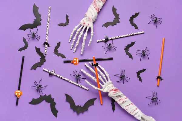 Σύνθεση Σκελετικά Χέρια Καλαμάκια Και Χάρτινες Νυχτερίδες Για Τον Εορτασμό — Φωτογραφία Αρχείου