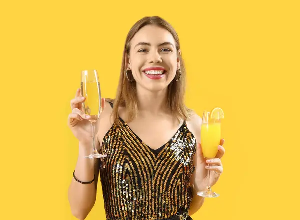 Beautiful Young Woman Different Cocktails Yellow Background — Stock Photo, Image