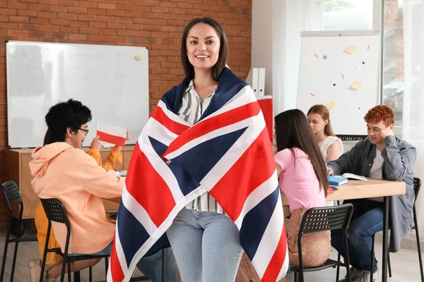Jovem Com Bandeira Reino Unido Escola Idiomas — Fotografia de Stock