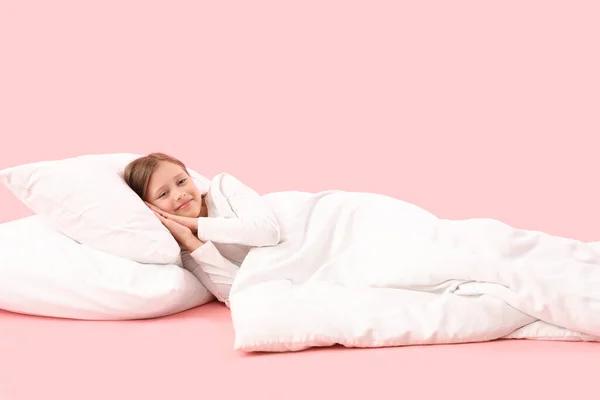 Little Girl Pillow Blanket Pink Background — Stock Photo, Image