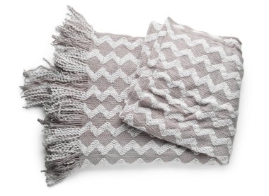 Beyaz arkaplanda gri battaniye