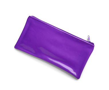 Beyaz arkaplanda mor kalem kutusu