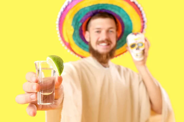 Handsome Young Man Mexican Sombrero Painted Skull Shot Tequila Yellow — Stock Photo, Image