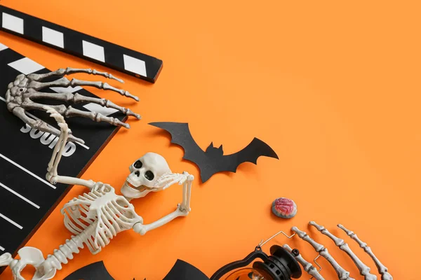Clapperboard Avec Décor Halloween Différent Sur Fond Orange — Photo