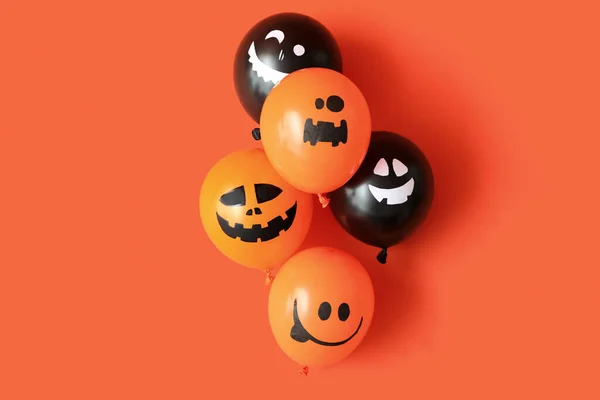 Grappige Halloween Ballonnen Oranje Achtergrond — Stockfoto