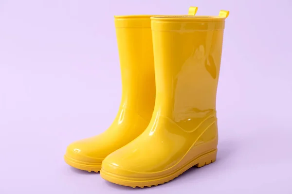 Yellow Gumboots Lilac Background — Stock Photo, Image