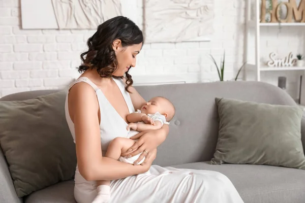 Young Woman Her Baby Sitting Sofa Home — Stock Photo, Image