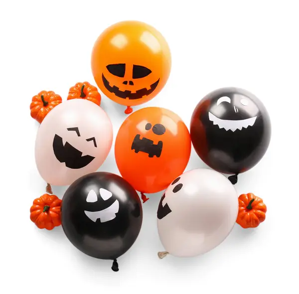 Divertenti Palloncini Halloween Con Zucche Sfondo Bianco — Foto Stock